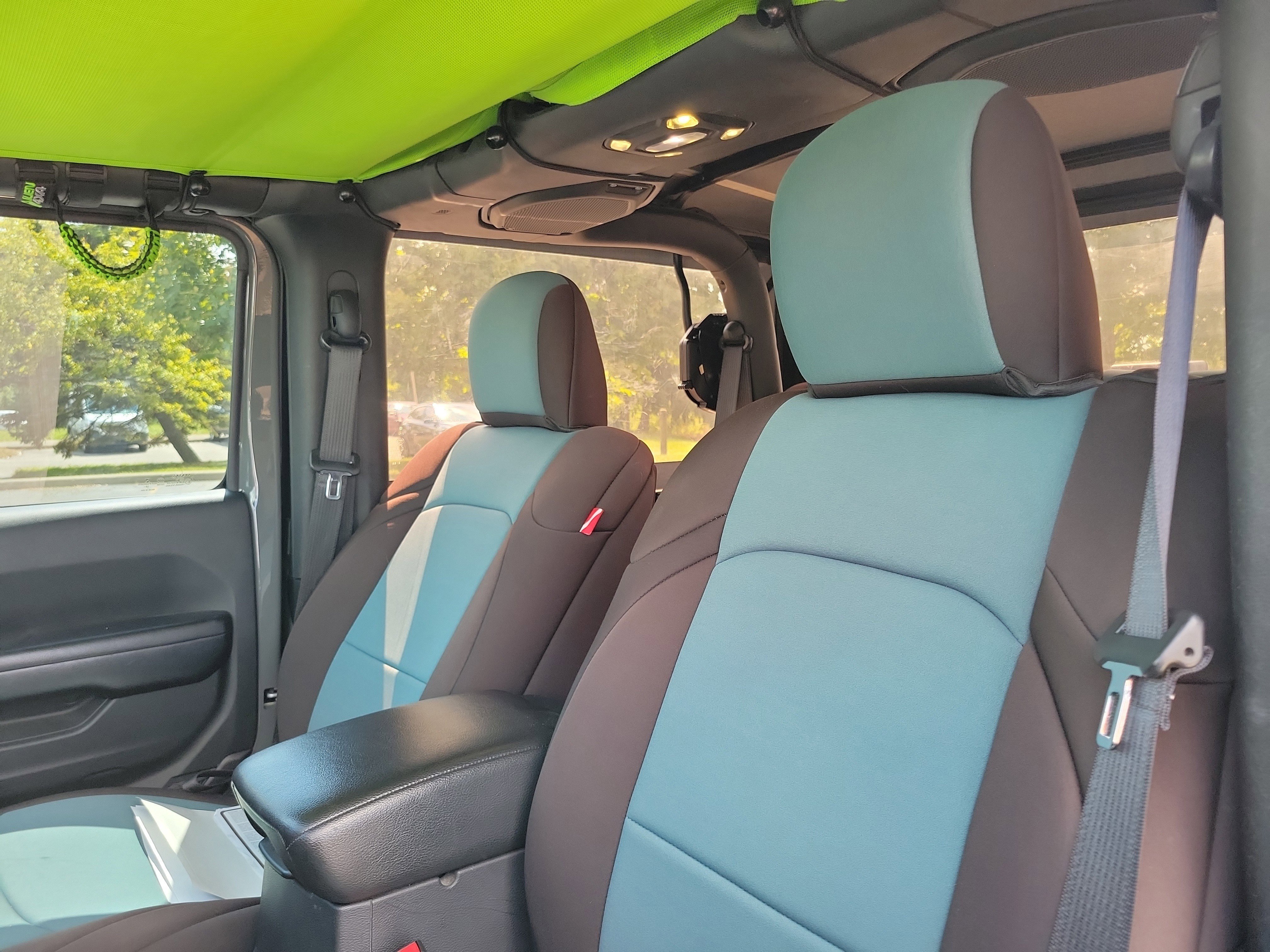 Used 2019 Jeep Wrangler Sport image 15