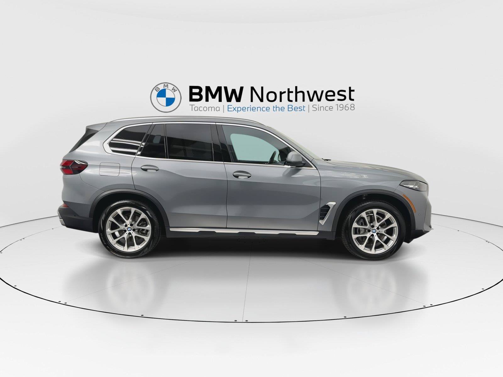 Used 2024 BMW X5 xDrive40i AWD/4WD image 5