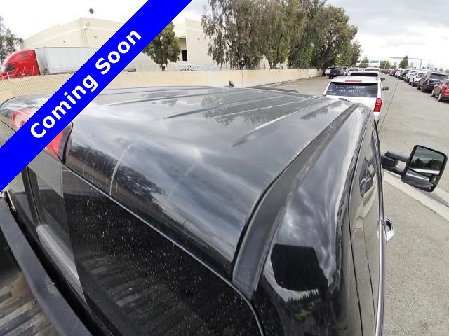 Used 2018 GMC Sierra 2500 Denali w/ Duramax Plus Package AWD/4WD image 9
