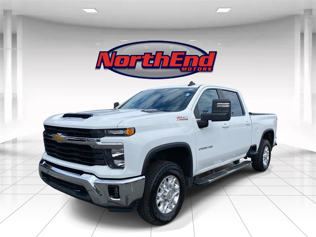Used 2024 Chevrolet Silverado 2500 LT image 4