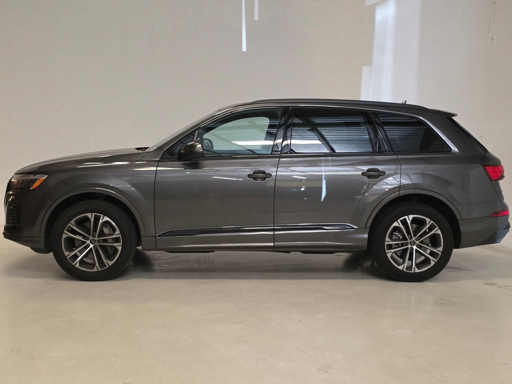 Certified 2026 Audi Q7 3.0T Premium w/ Convenience Plus Package AWD/4WD image 3
