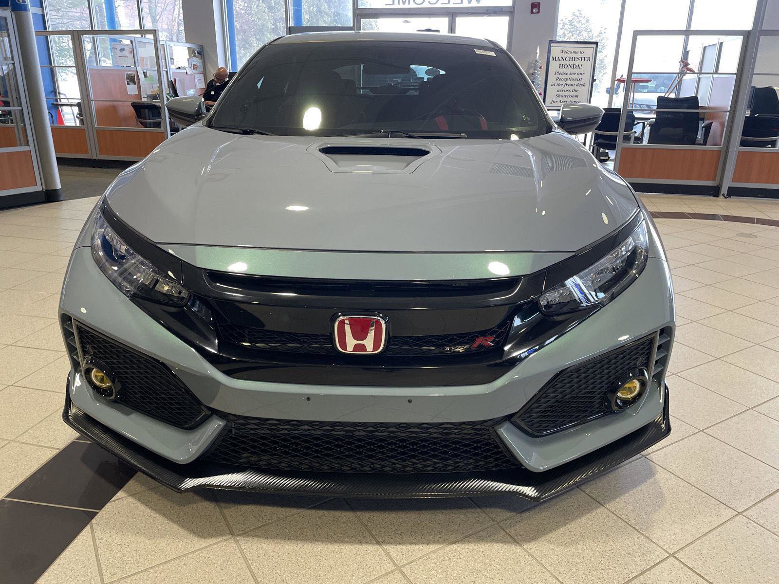 Used 2019 Honda Civic Type R image 2