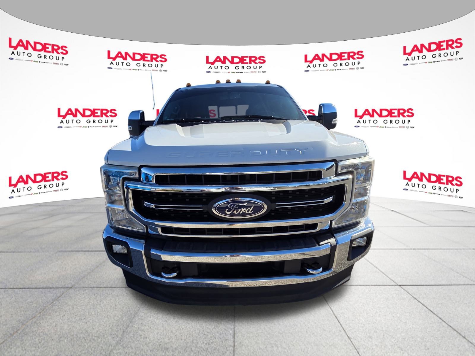 Used 2020 Ford F350 Lariat w/ Chrome Package image 8