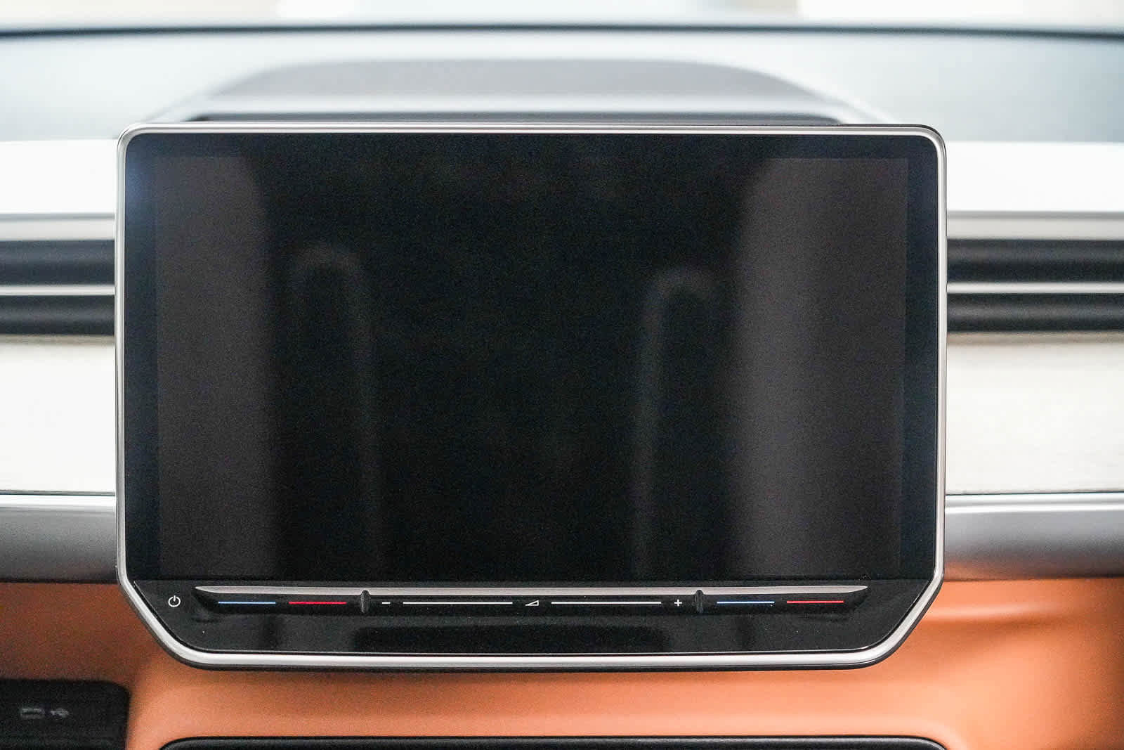 New 2025 Volkswagen ID. Buzz Pro S Plus AWD/4WD image 16