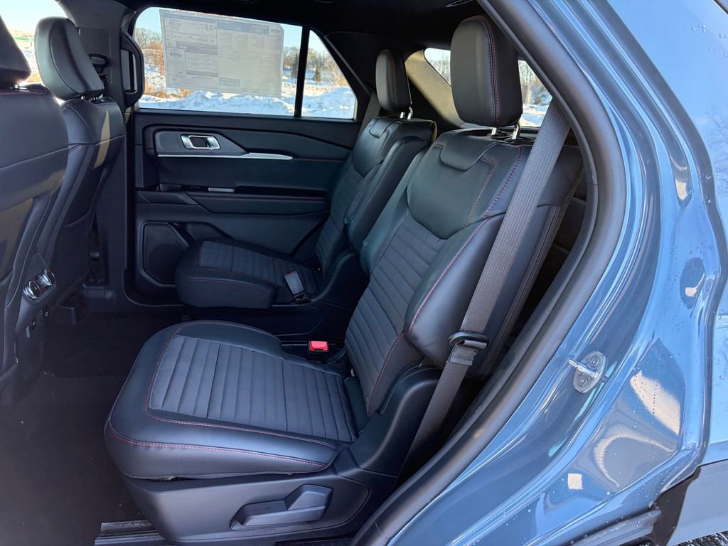 New 2026 Ford Explorer ST-Line w/ ST-Line Street Pack image 25