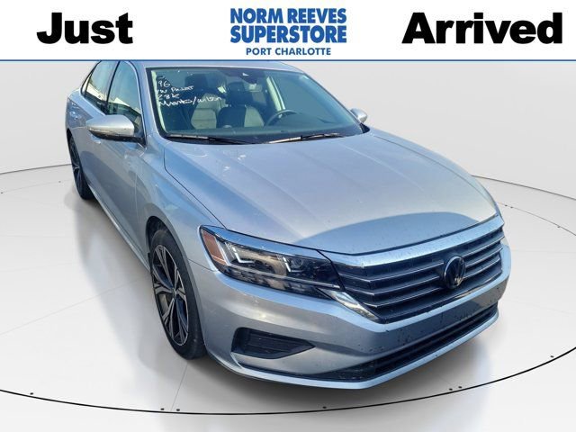 Used 2021 Volkswagen Passat 2.0T SE