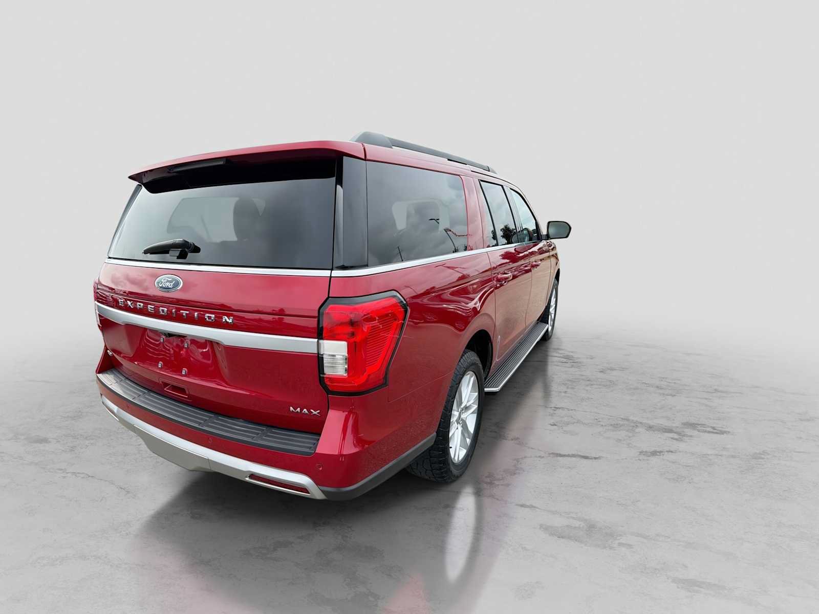 Used 2022 Ford Expedition Max XLT AWD/4WD image 6