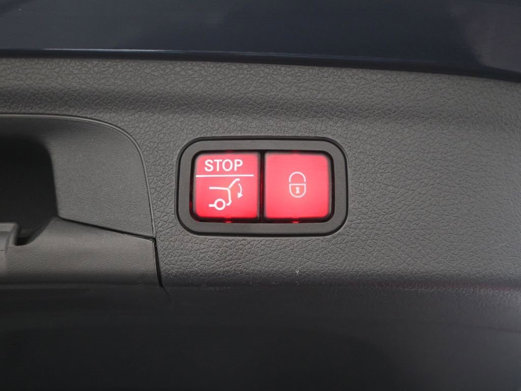 Used 2024 Mercedes-Benz GLE 53 AMG 4MATIC image 36