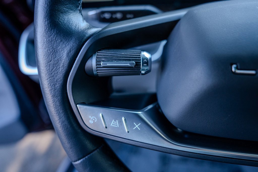 Used 2024 Lucid Air Touring image 6