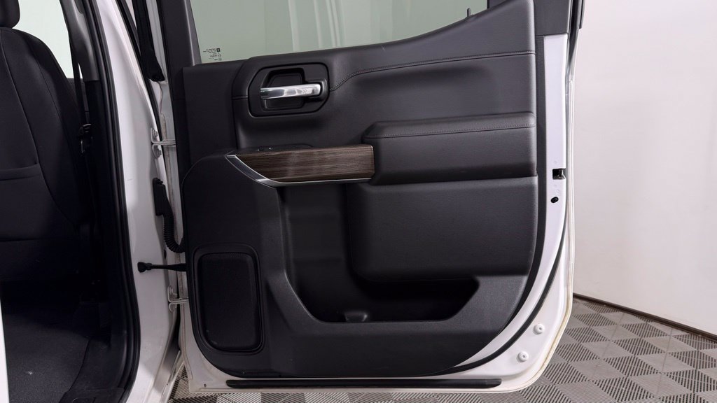Used 2020 Chevrolet Silverado 1500 LT Trail Boss AWD/4WD image 29