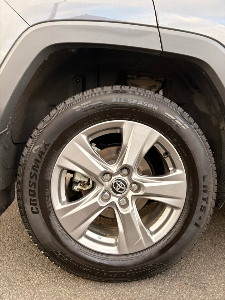 Used 2024 Toyota RAV4 XLE image 25