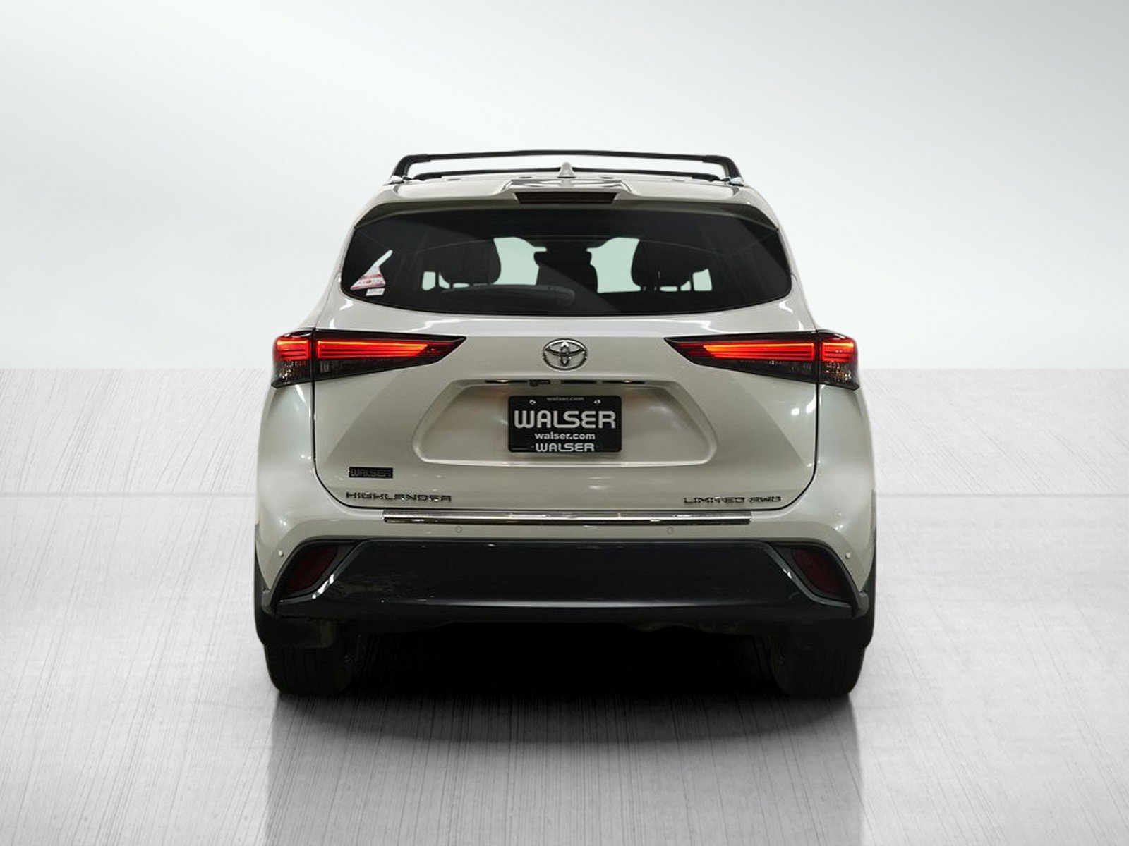 Used 2020 Toyota Highlander Limited image 4