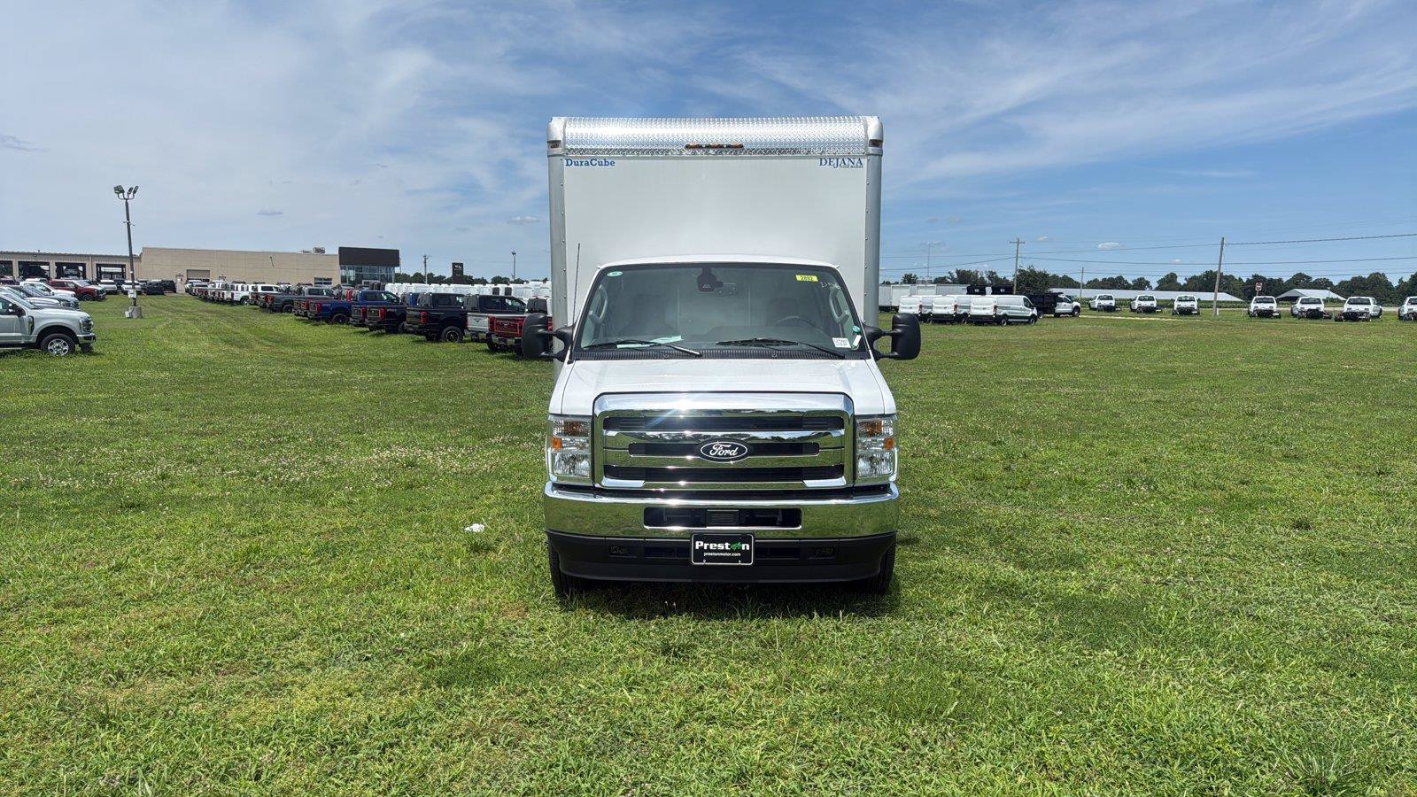 New 2027 Ford E-350 and Econoline 350 Super Duty w/ Power Equipment Group RWD image 8