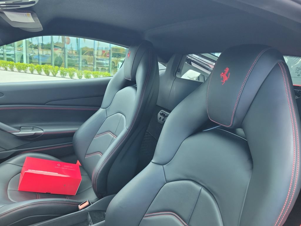 Used 2018 Ferrari 488 GTB RWD image 16