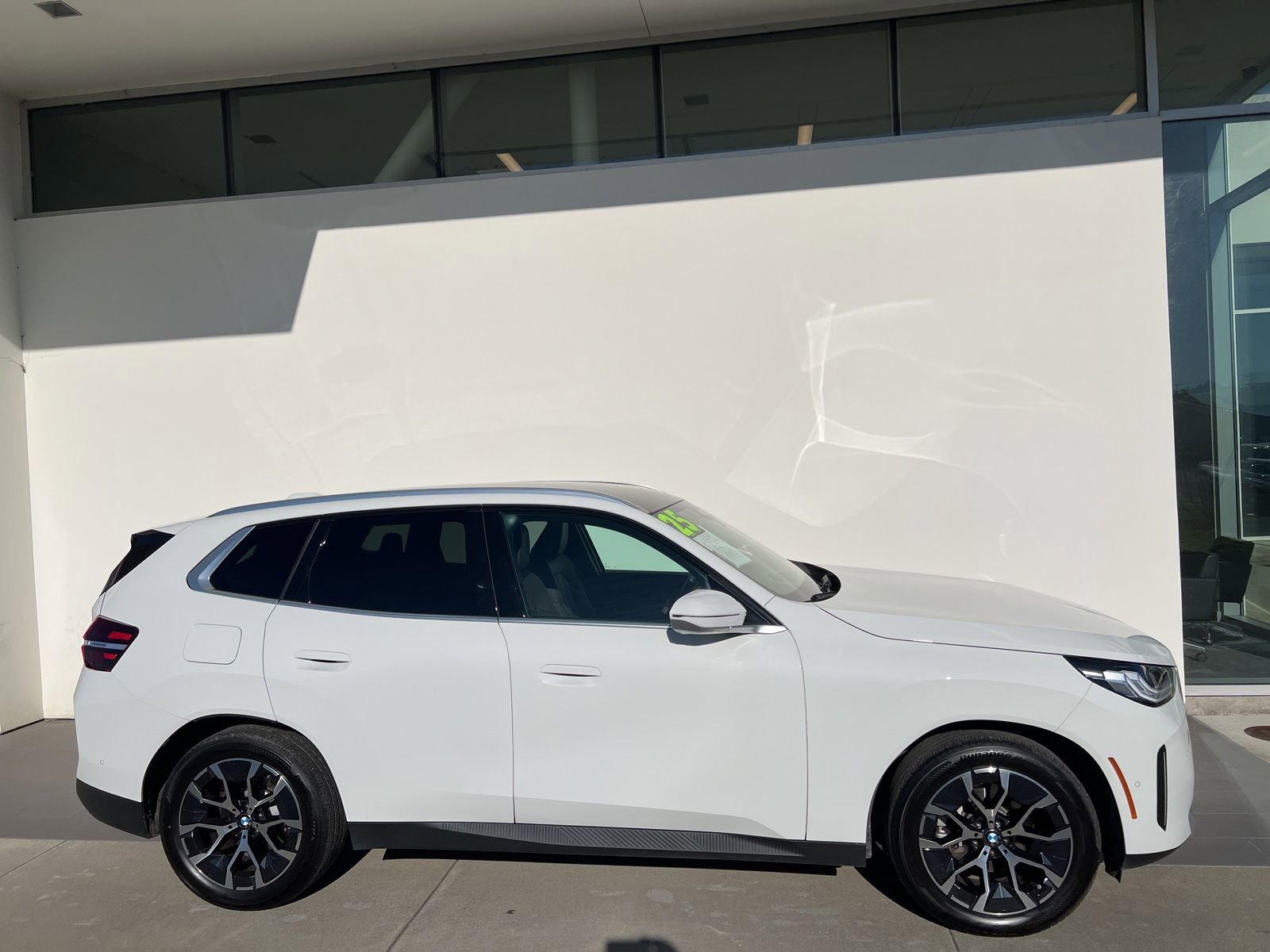 Used 2025 BMW X3 xDrive30i w/ M Sport Package image 4