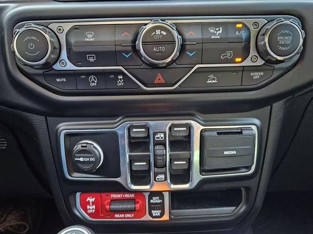 Used 2023 Jeep Gladiator Rubicon w/ Trailer Tow Package AWD/4WD image 10