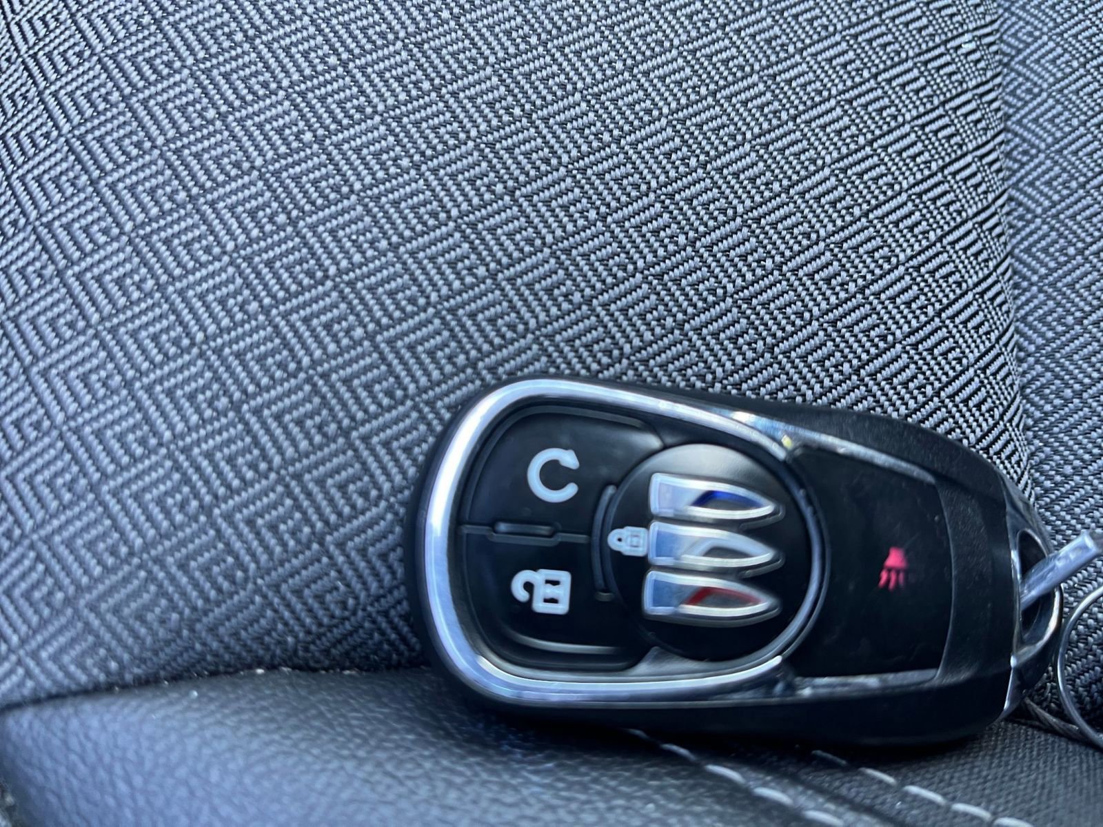 Used 2025 Buick Encore GX Preferred FWD image 23