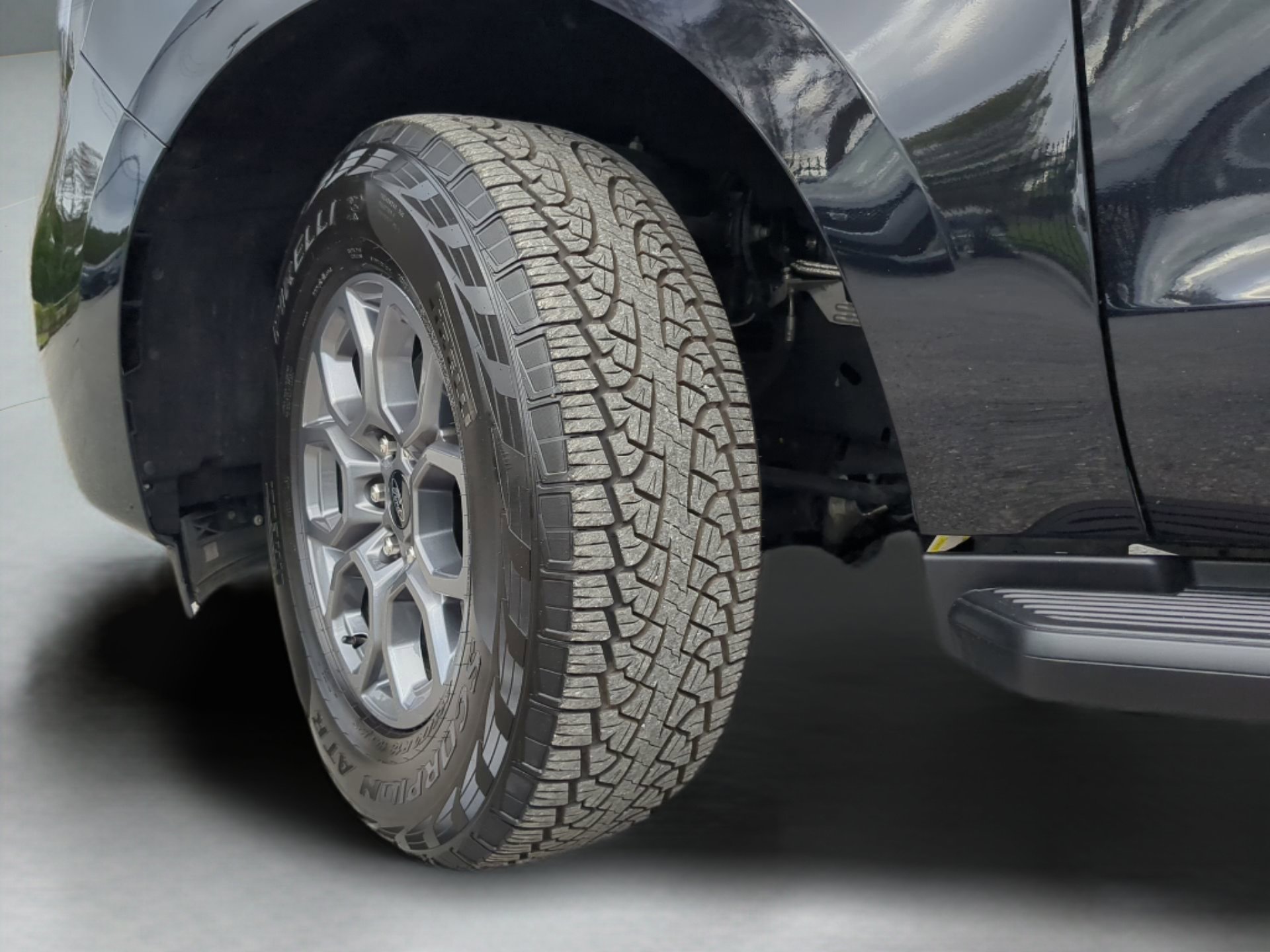 Certified 2025 Ford Expedition Active image 65