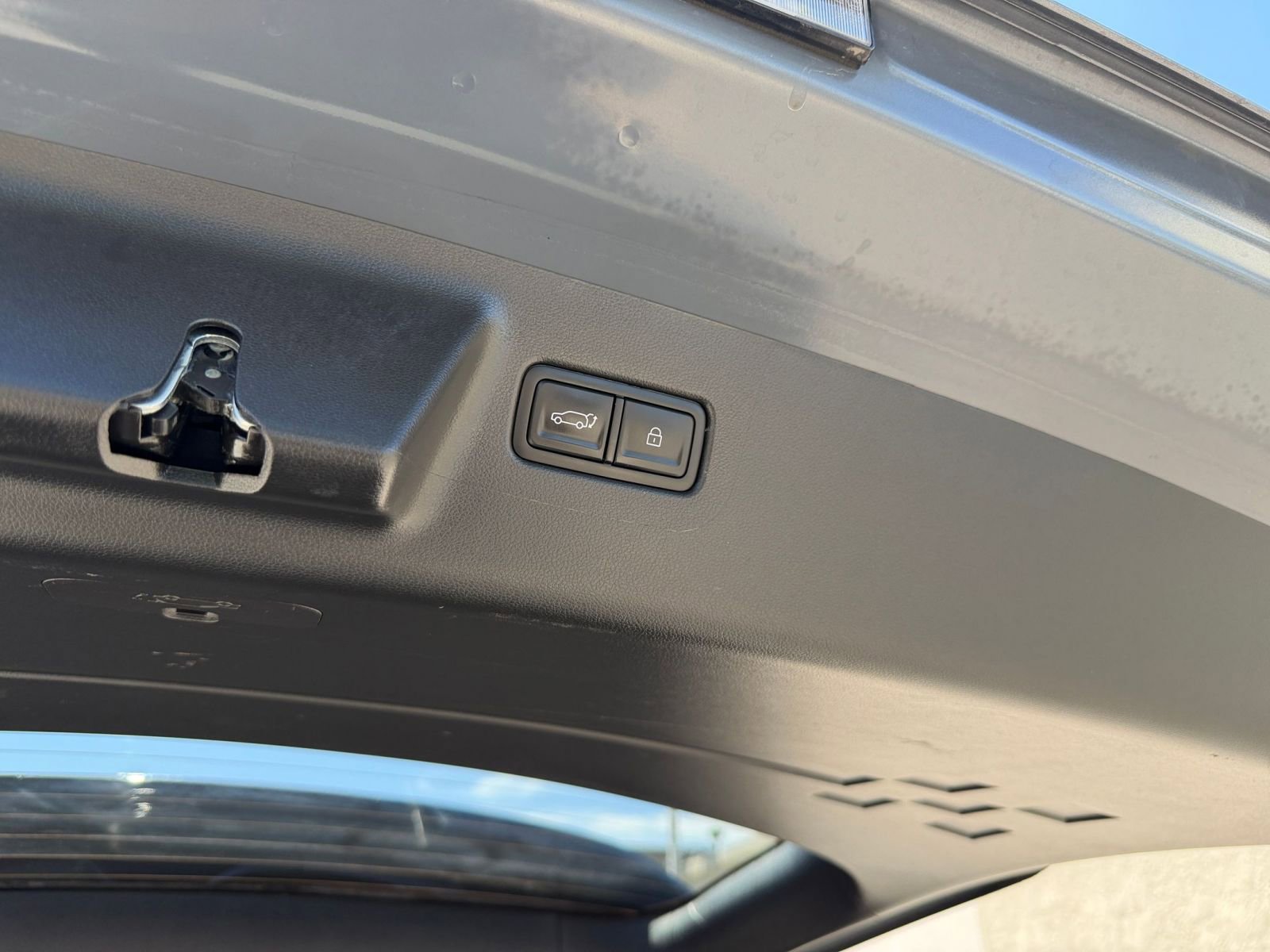 Used 2025 Hyundai Santa Fe SEL image 23