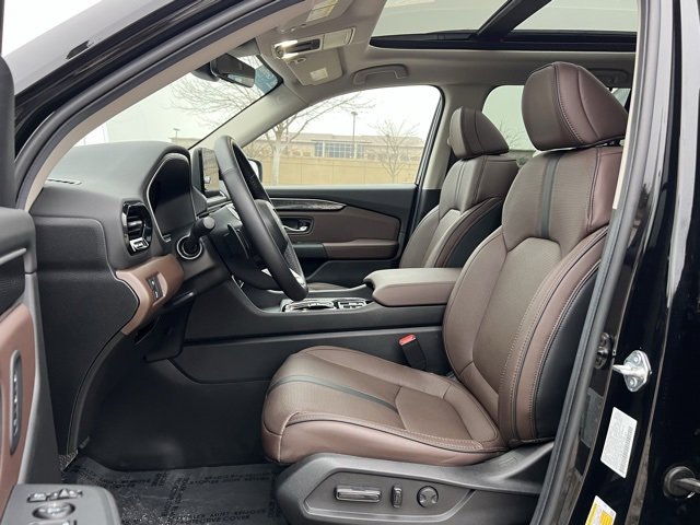 Certified 2025 Honda Pilot Elite image 21