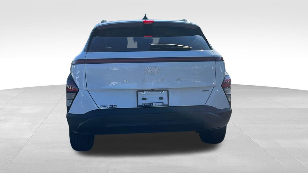 Used 2025 Hyundai Kona SEL image 4