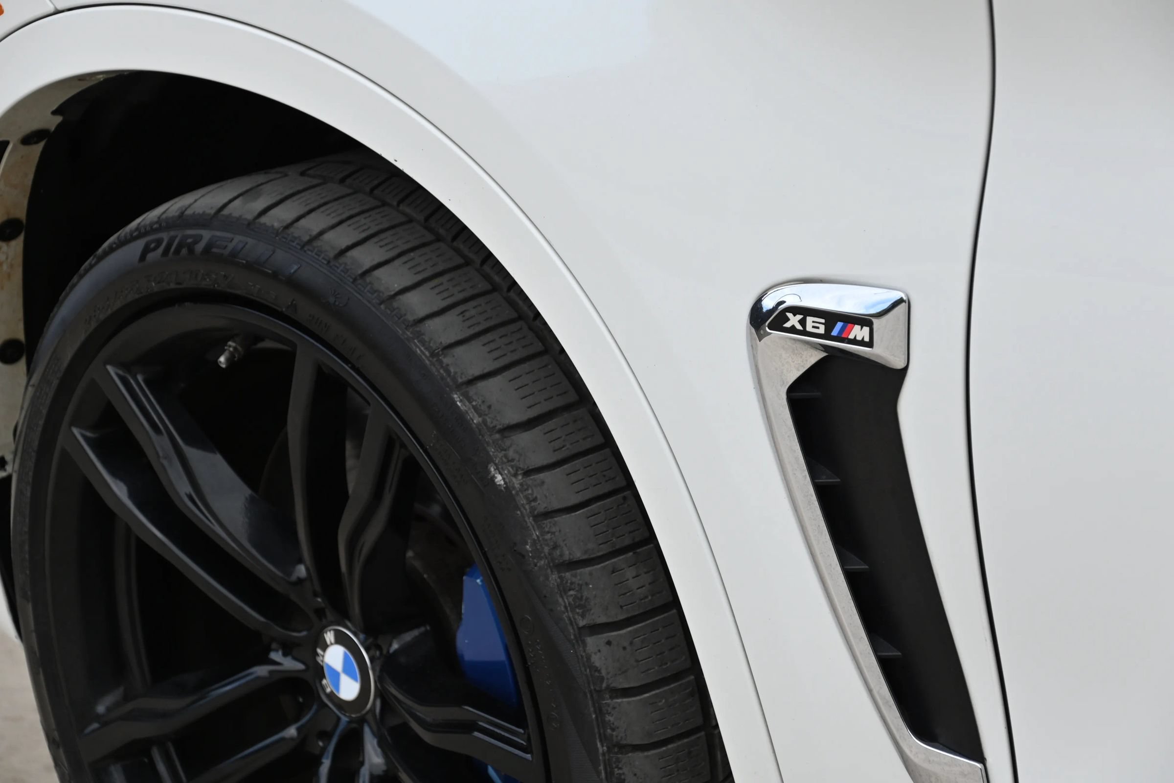Used 2018 BMW X6 M AWD/4WD image 13