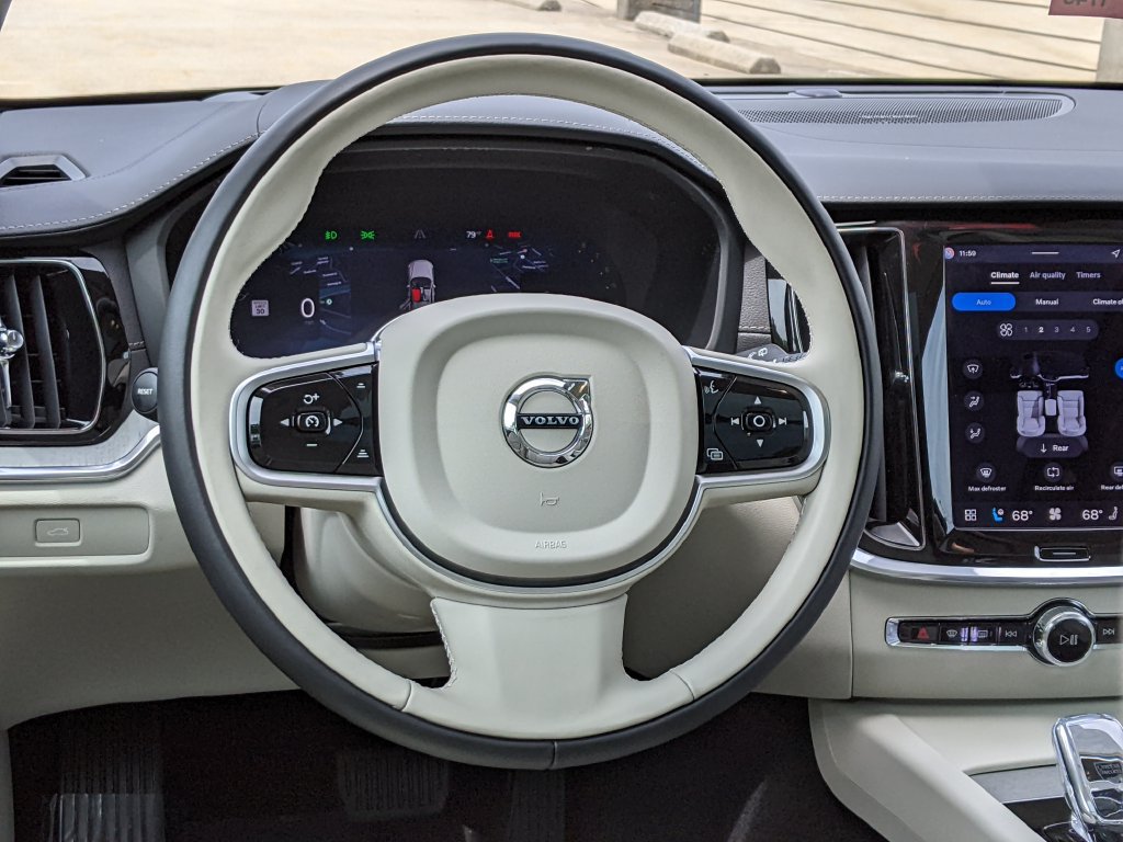 Certified 2026 Volvo V60 B5 Cross Country Ultra w/ Protection Package Premier AWD/4WD image 14