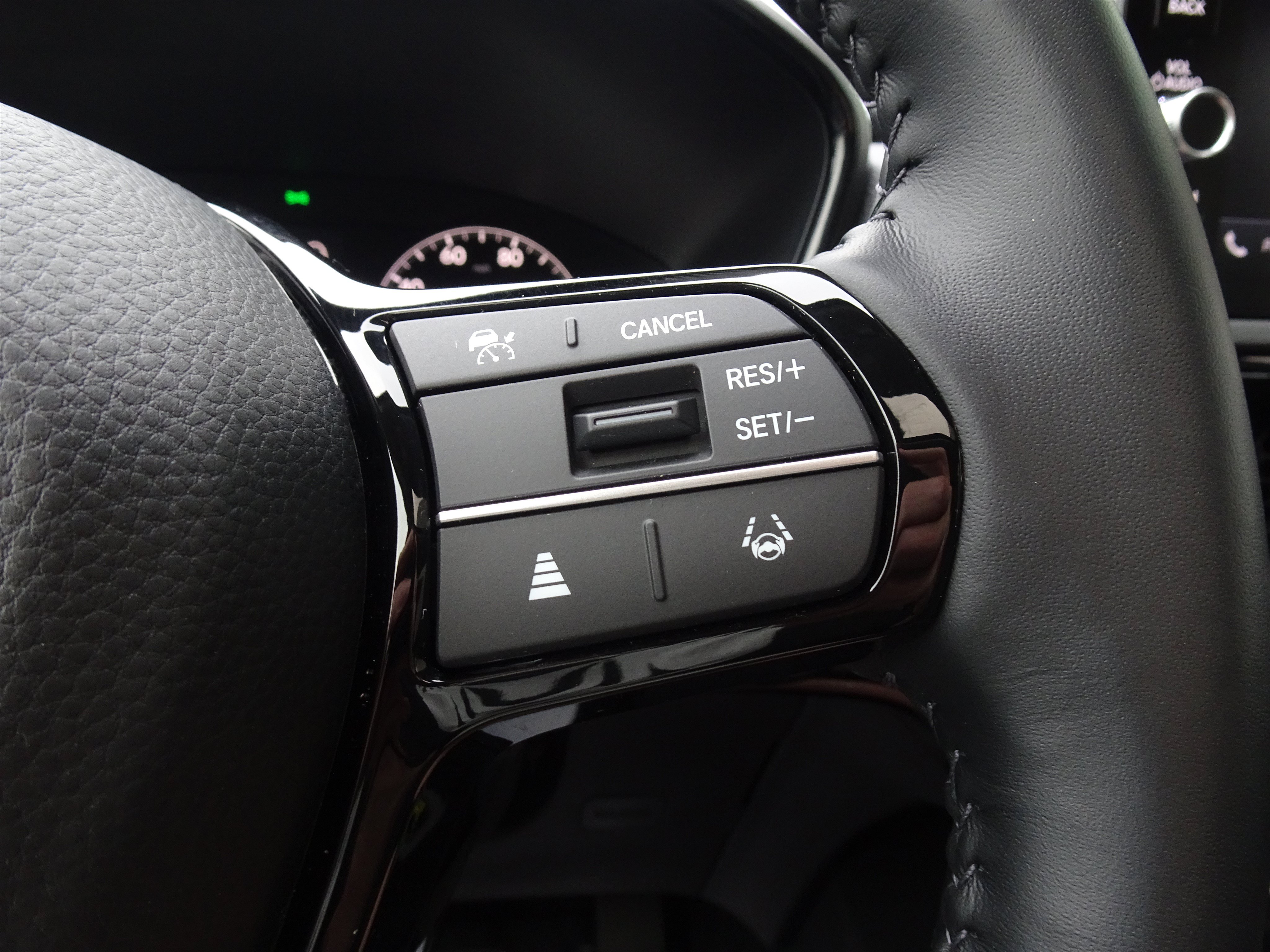 Used 2025 Honda CR-V EX-L image 25