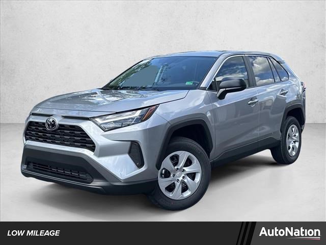 Certified 2025 Toyota RAV4 LE image 1