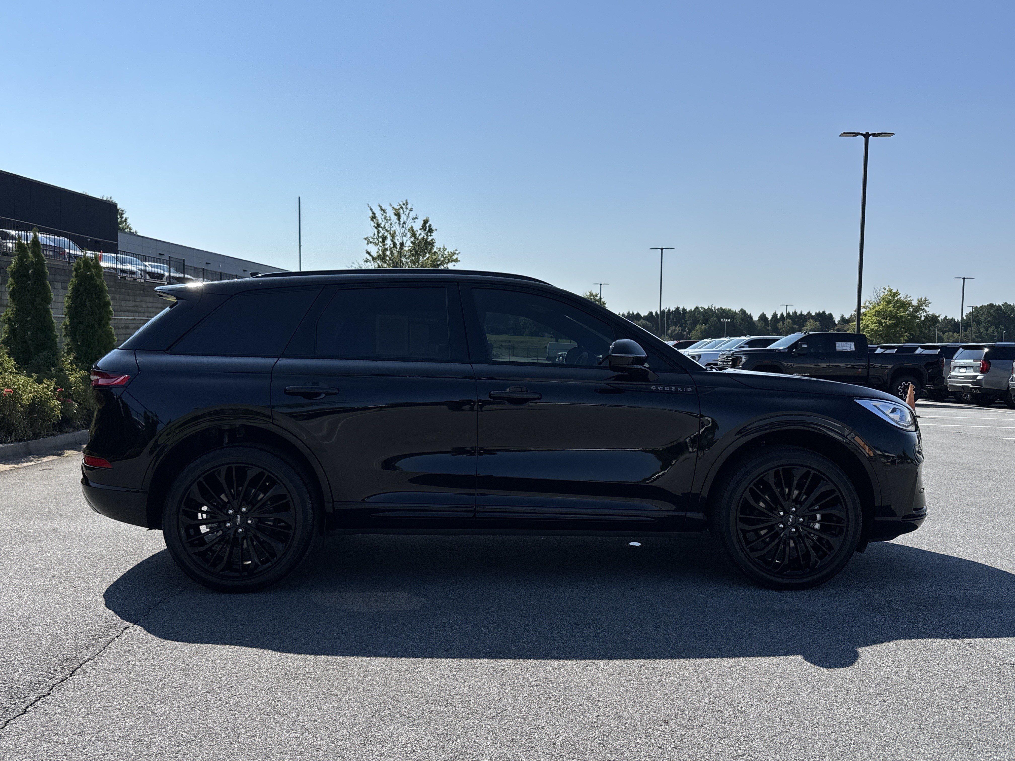 Used 2023 Lincoln Corsair Reserve w/ Equipment Group 201A FWD image 11
