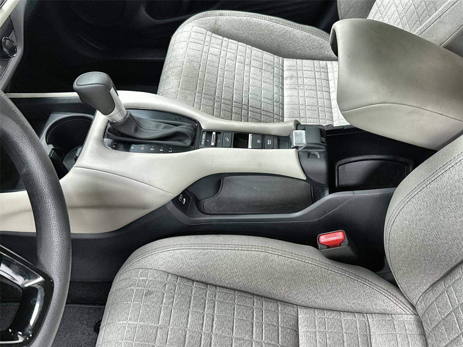 Certified 2025 Honda HR-V LX image 16