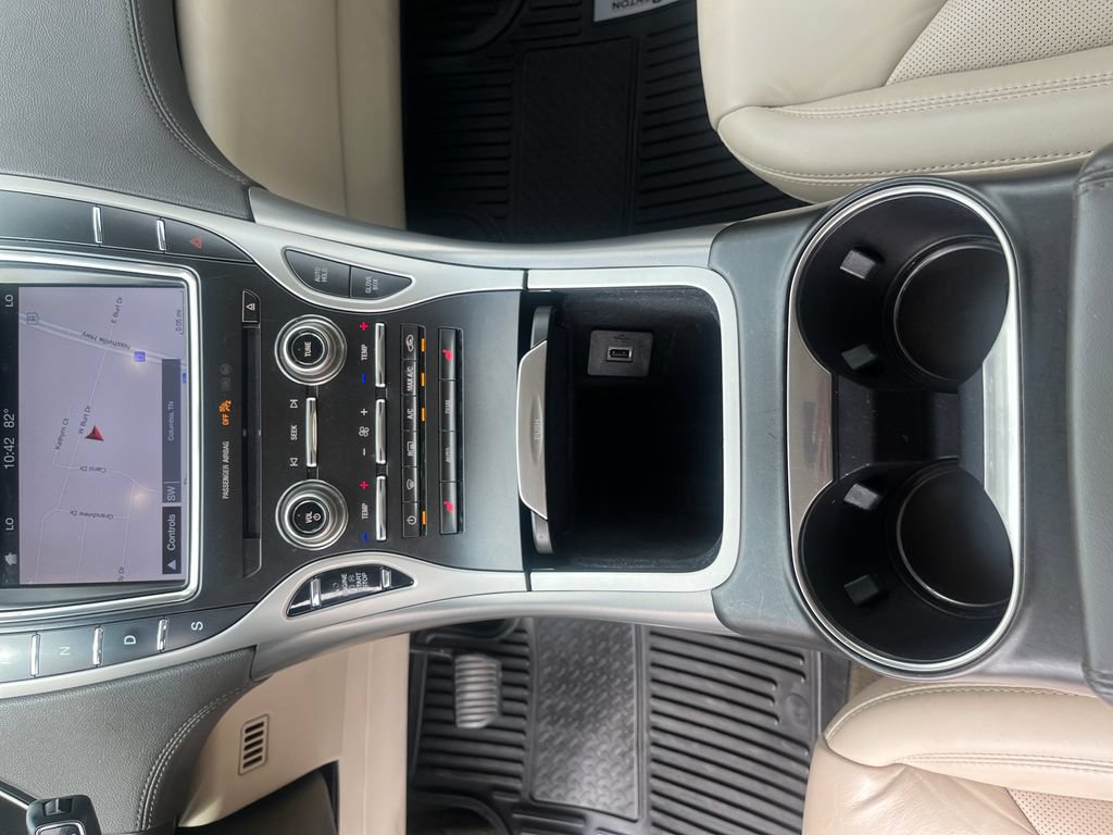Used 2019 Lincoln Nautilus Select AWD/4WD image 26
