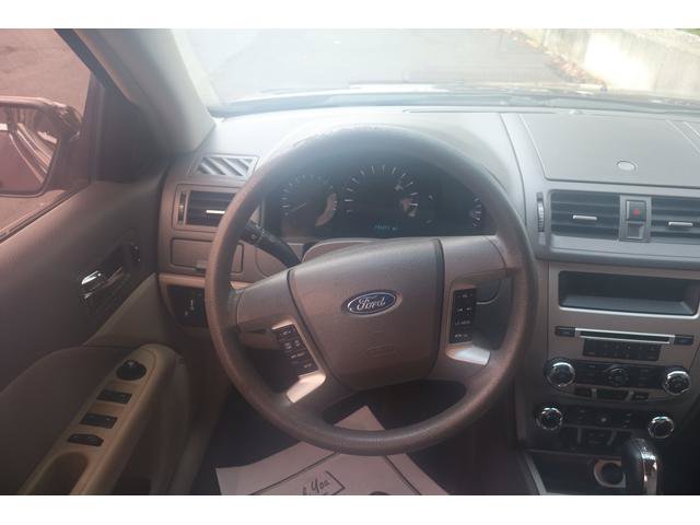 Used 2012 Ford Fusion SE FWD image 9