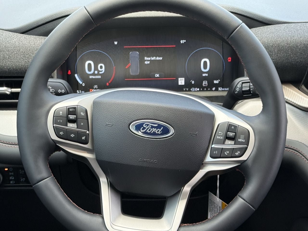 New 2026 Ford Explorer Active AWD/4WD image 11