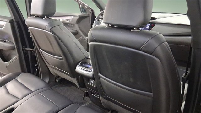 Used 2022 Cadillac XT6 Luxury image 16