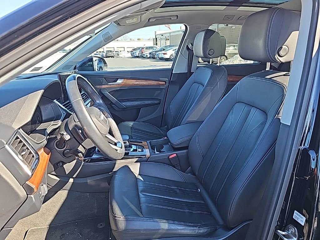 Certified 2023 Audi Q5 2.0T Premium Plus w/ Premium Plus Package image 3