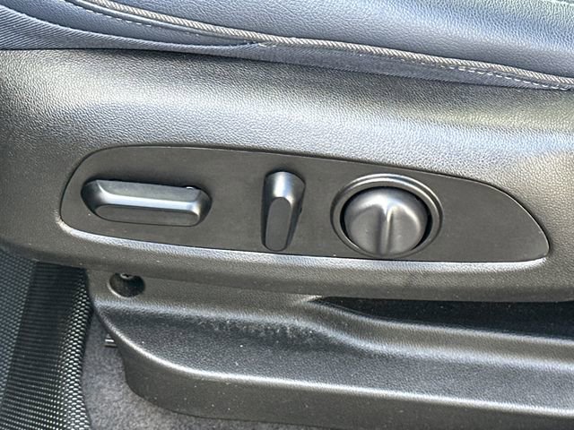 Used 2022 Chevrolet Bolt EUV Premier w/ Sun & Sound Package image 42