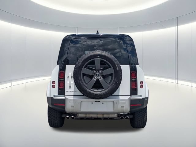 Used 2024 Land Rover Defender 110 SE AWD/4WD image 5