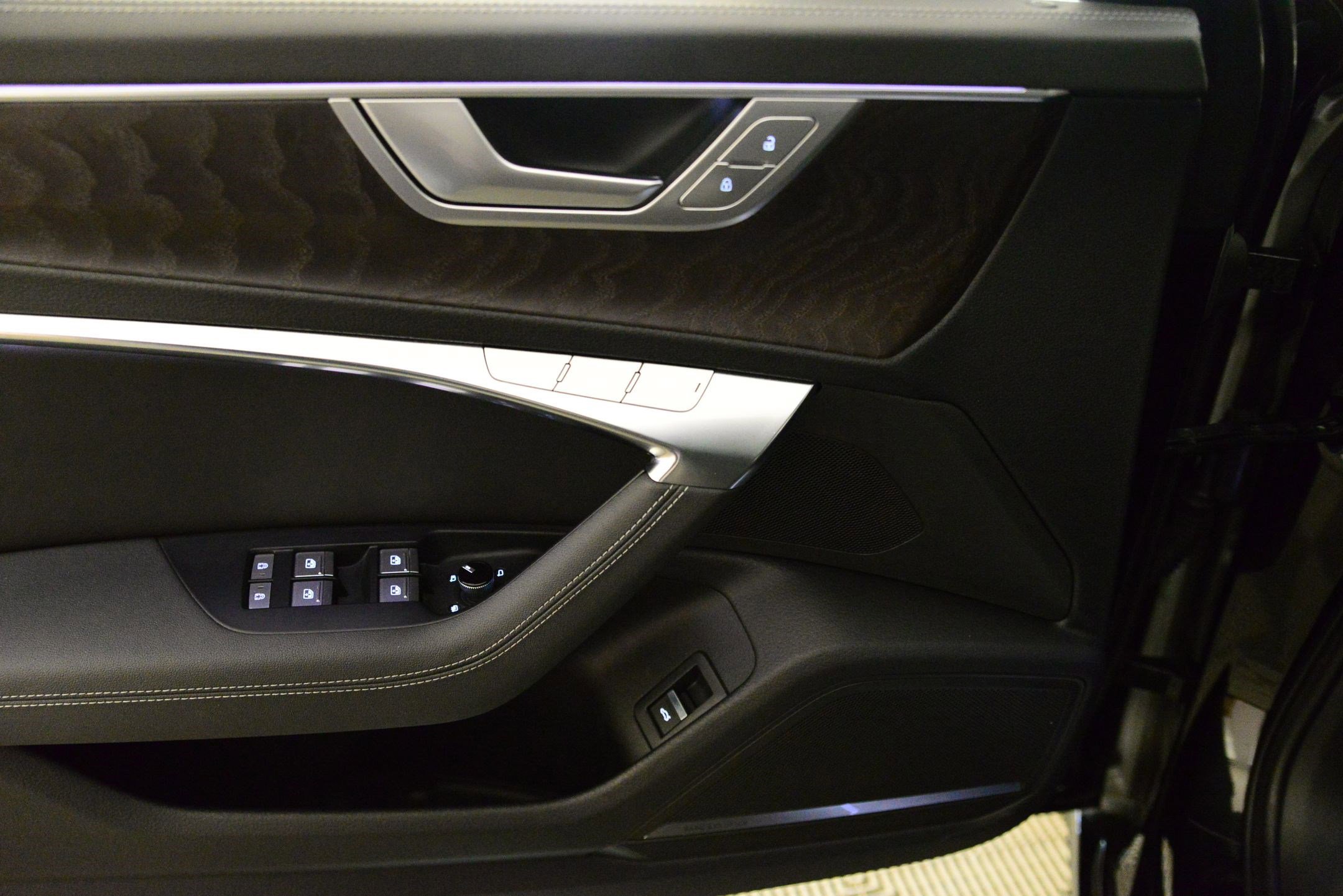 Used 2023 Audi A6 Premium Plus w/ Premium Plus Package image 27