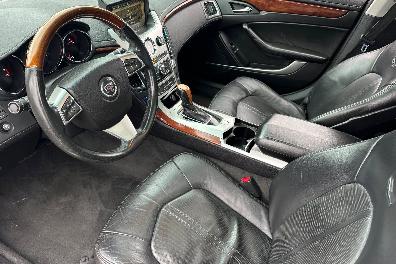 Used 2008 Cadillac CTS 3.6 w/ Luxury Level Two Package RWD image 10