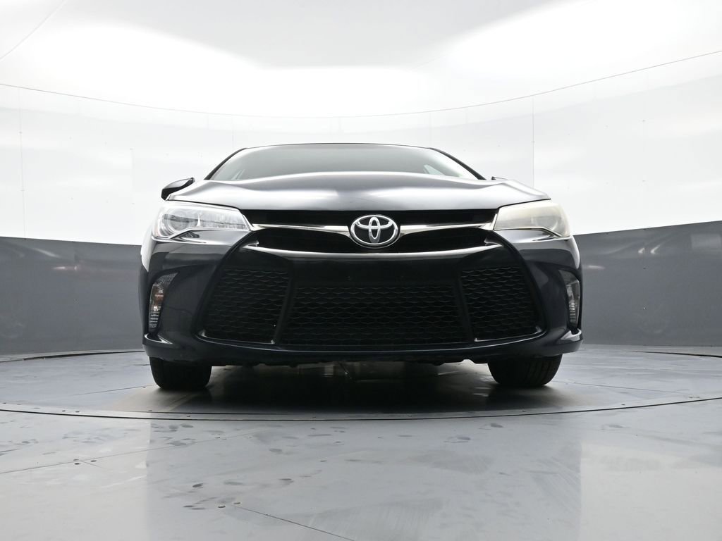 Used 2016 Toyota Camry SE image 25