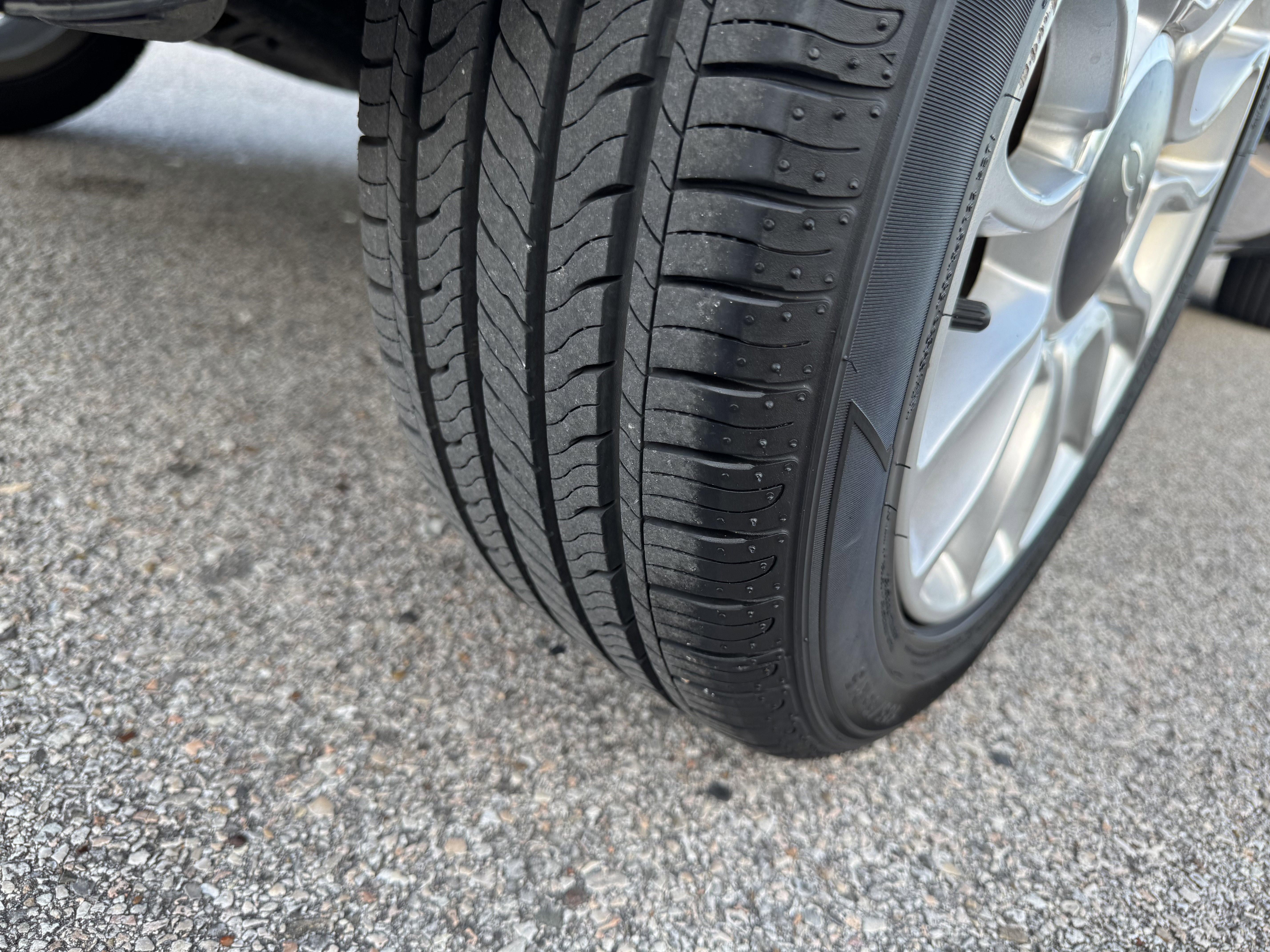 Used 2013 FIAT 500 Lounge w/ Luxury Leather Pkg image 8