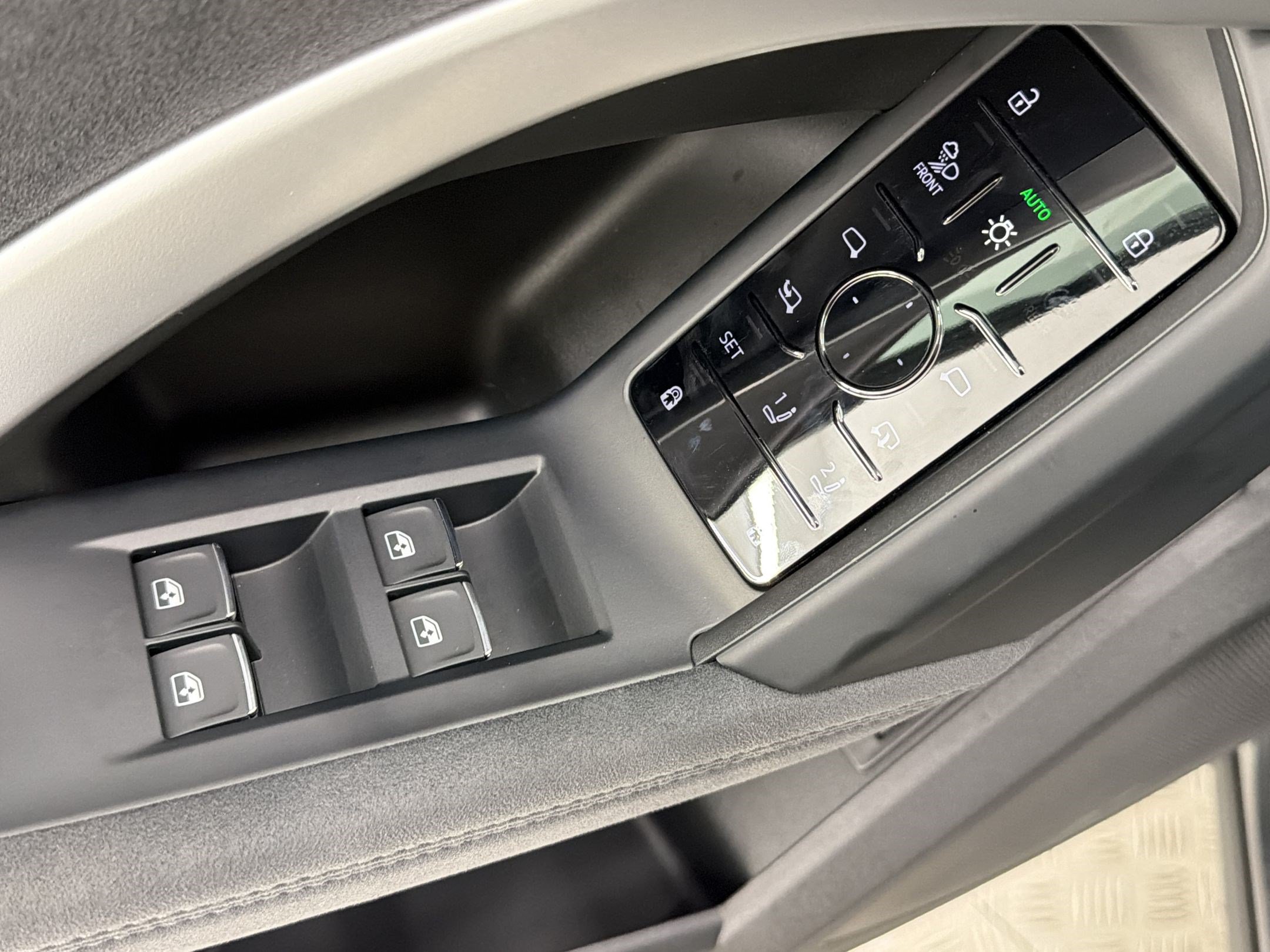 New 2026 Audi SQ5 Premium Plus AWD/4WD image 18