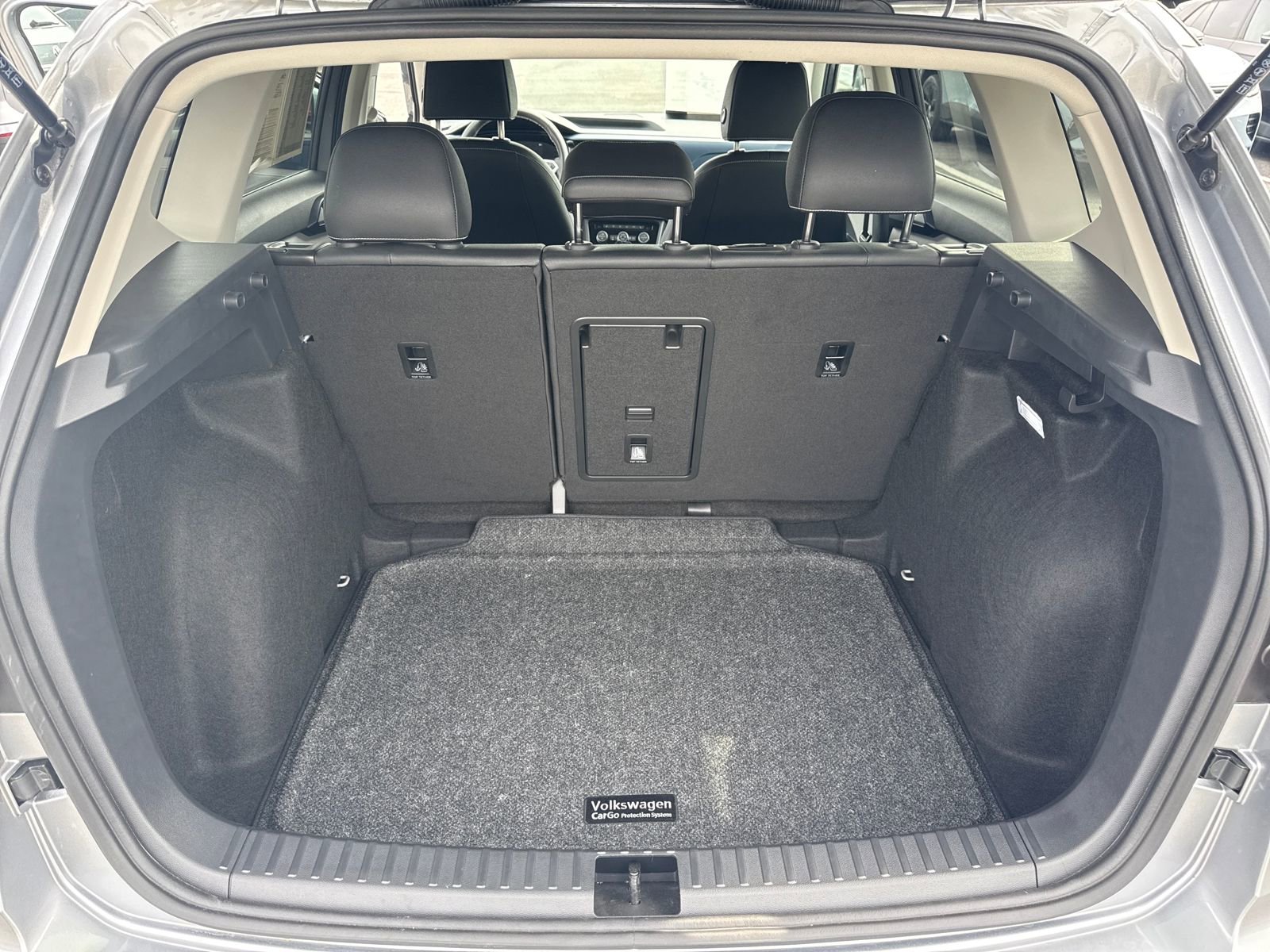 Certified 2024 Volkswagen Taos SE image 37