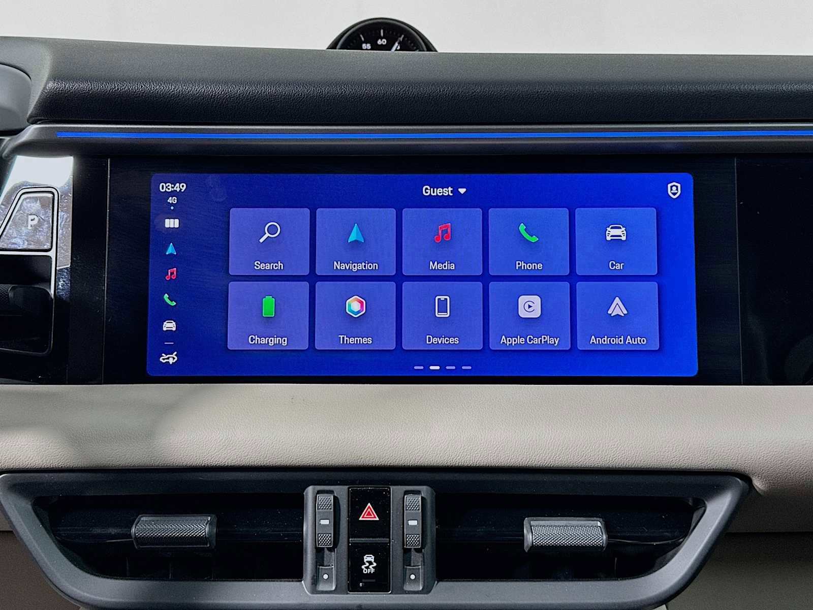 Certified 2025 Porsche Macan 4S Electric image 18