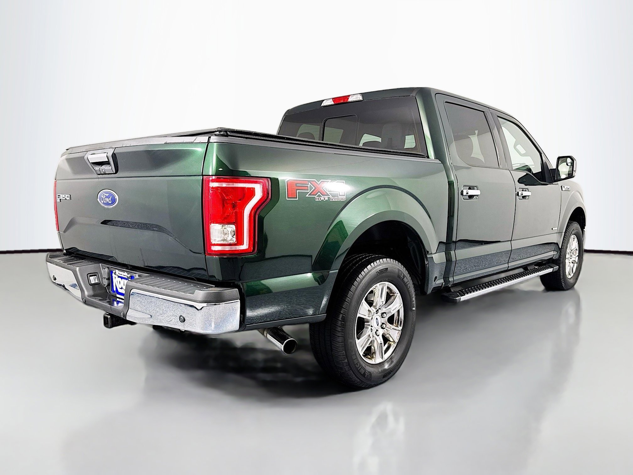 Used 2016 Ford F150 XLT w/ Equipment Group 302A Luxury image 5