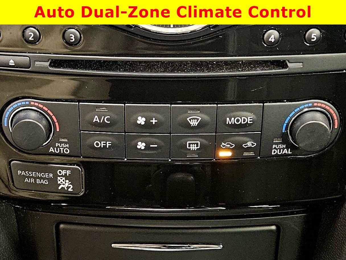 Used 2017 INFINITI QX70 AWD image 24