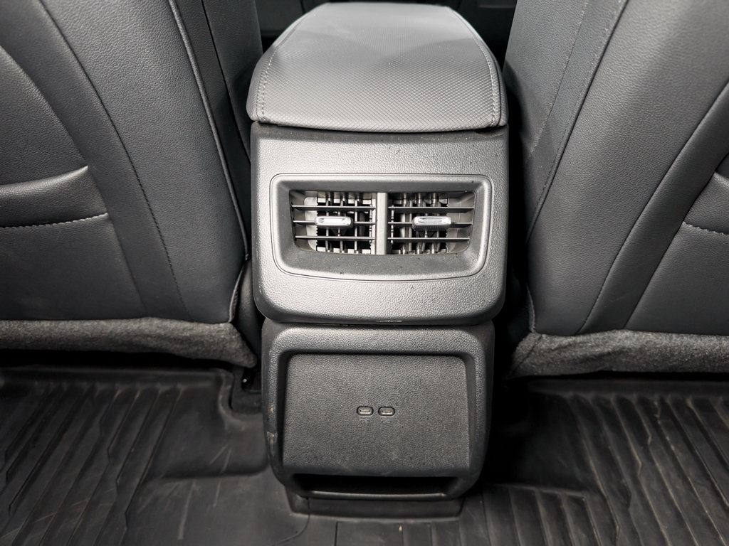Used 2024 Chevrolet Equinox EV RS w/ Active Safety Package 3 FWD image 19