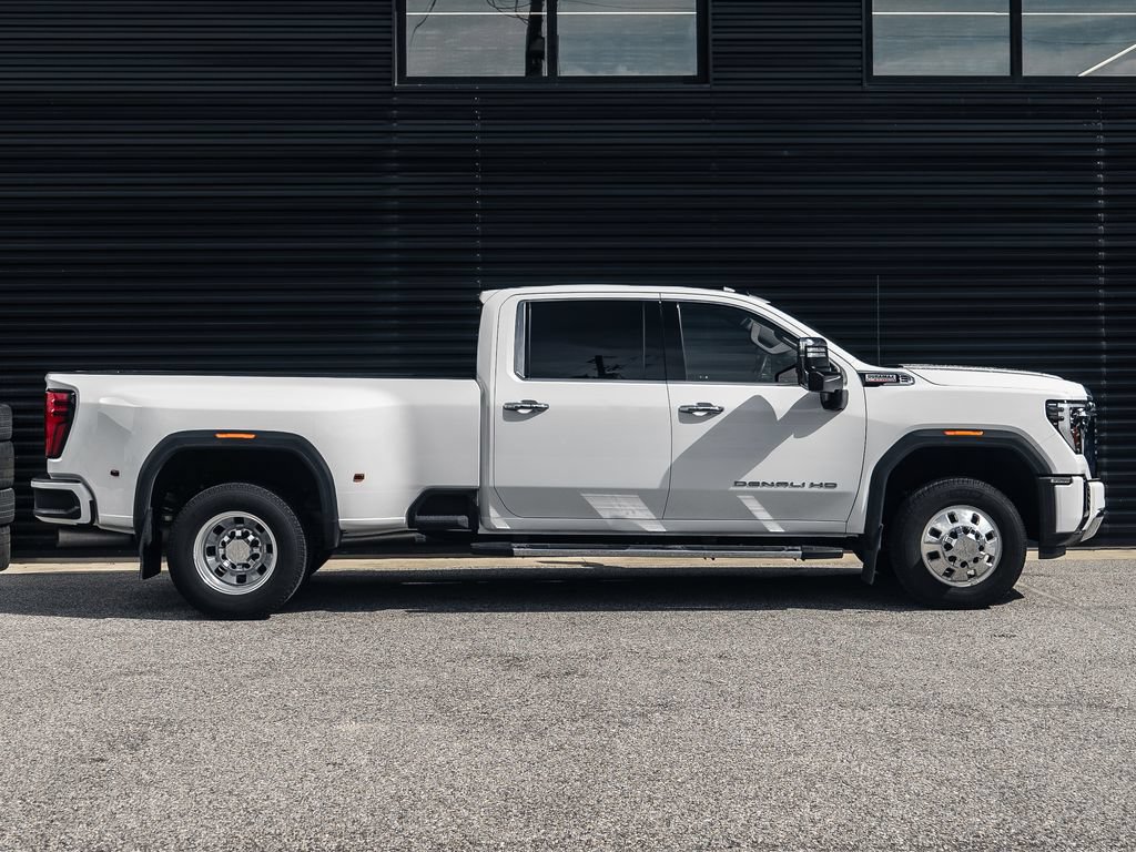 Used 2025 GMC Sierra 3500 Denali w/ Technology Package AWD/4WD image 47