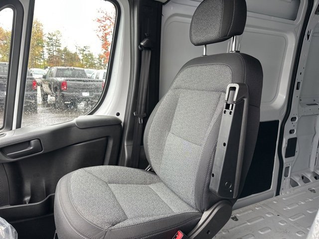 Used 2025 RAM ProMaster 2500 w/ Cold Weather Group image 8